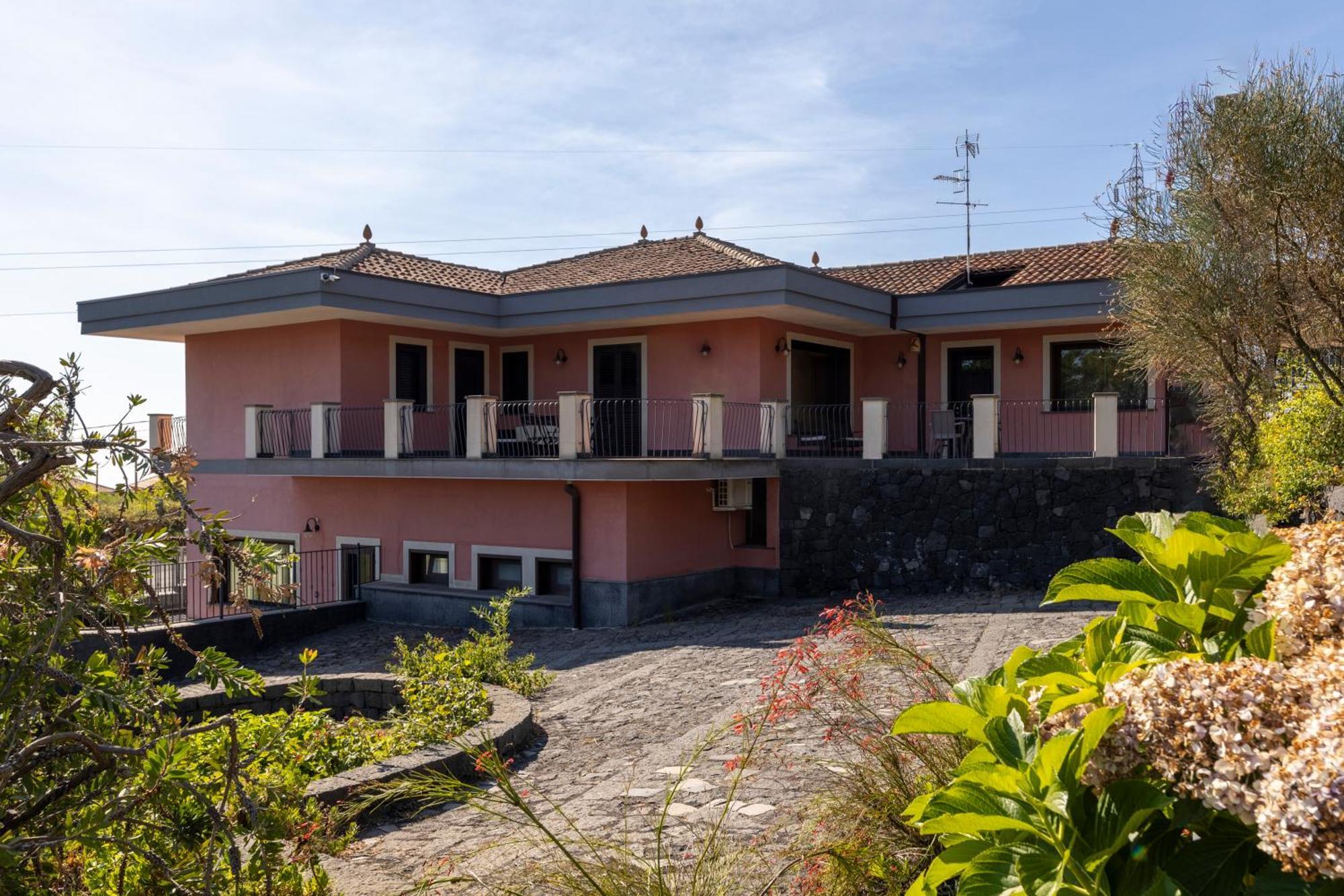 Villa Vulcano, tra l'Etna e il mare Zafferana Etnea Esterno foto